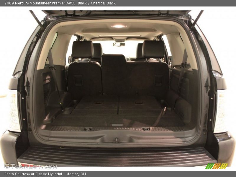 Black / Charcoal Black 2009 Mercury Mountaineer Premier AWD