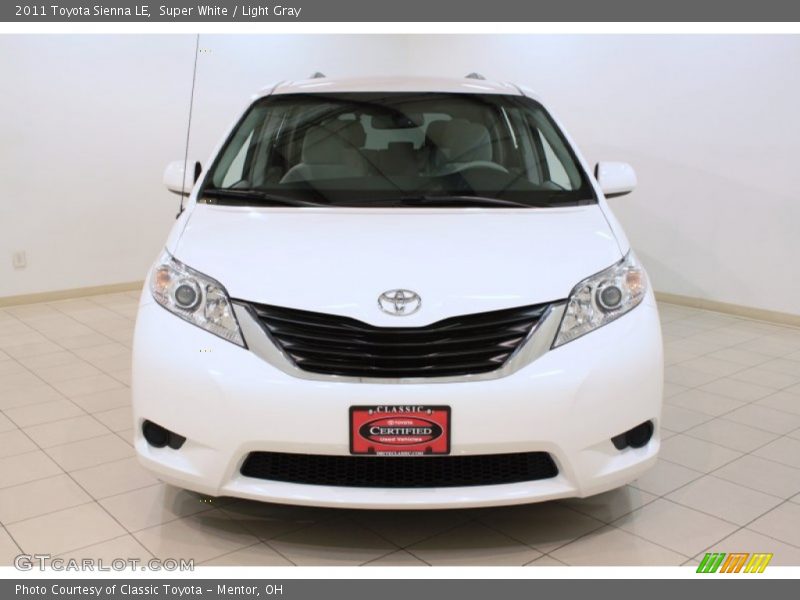 Super White / Light Gray 2011 Toyota Sienna LE