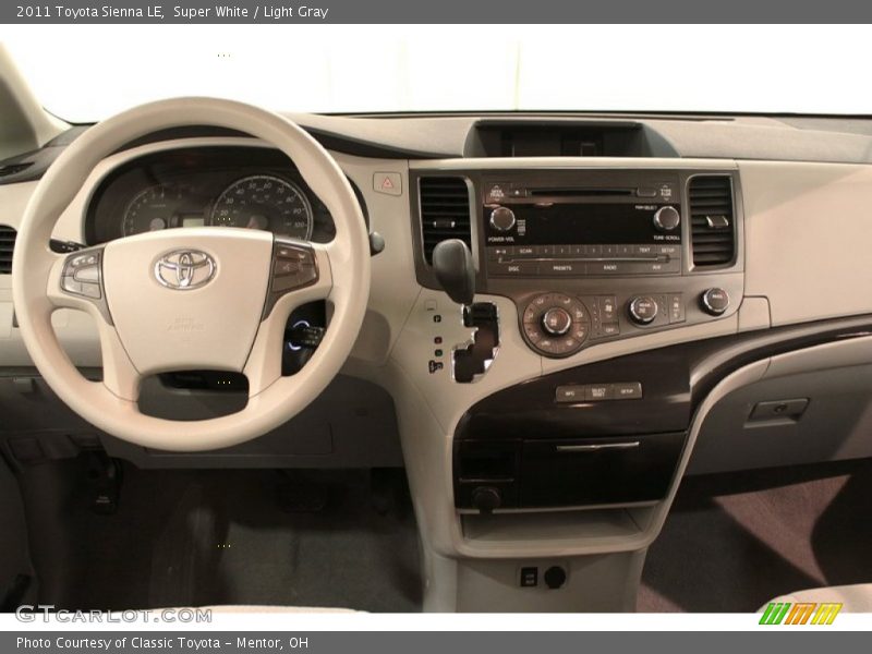 Super White / Light Gray 2011 Toyota Sienna LE