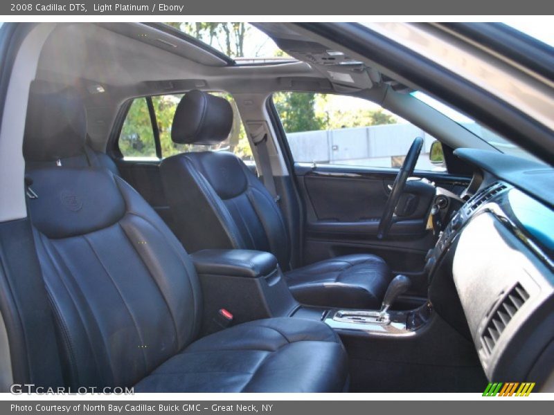 Light Platinum / Ebony 2008 Cadillac DTS