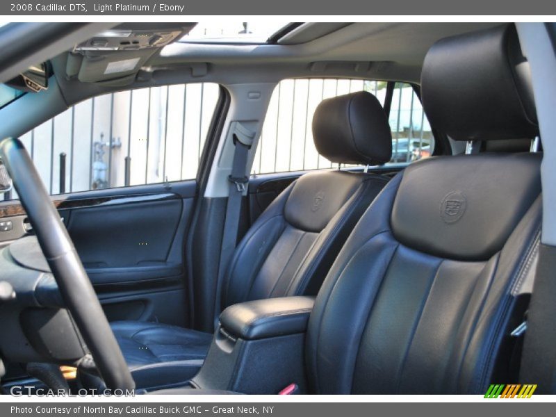 Light Platinum / Ebony 2008 Cadillac DTS