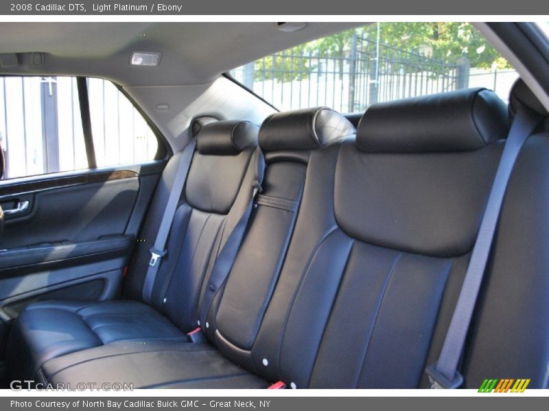 Light Platinum / Ebony 2008 Cadillac DTS