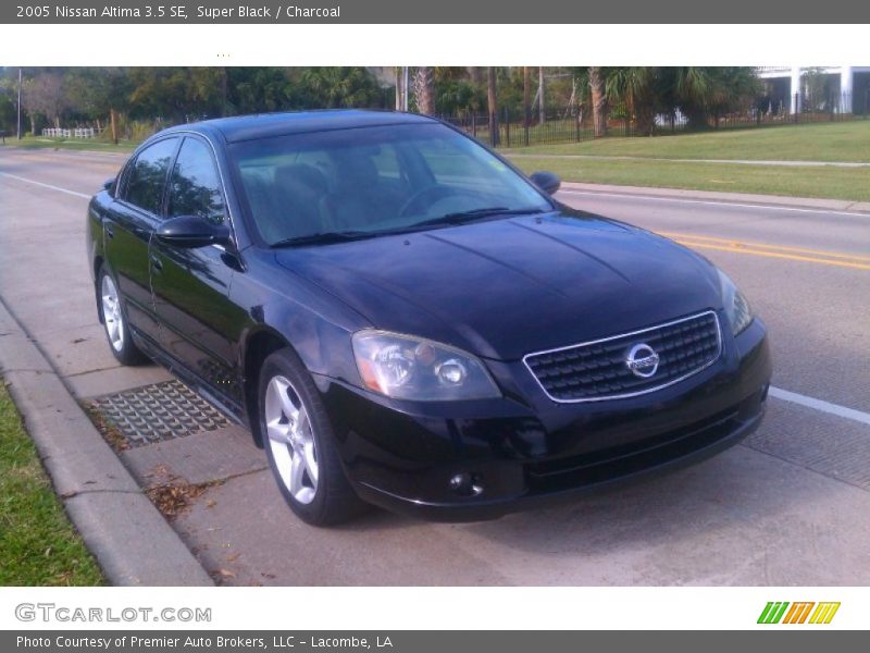 Super Black / Charcoal 2005 Nissan Altima 3.5 SE