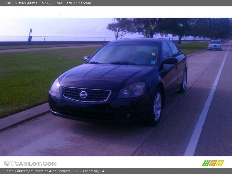 Super Black / Charcoal 2005 Nissan Altima 3.5 SE