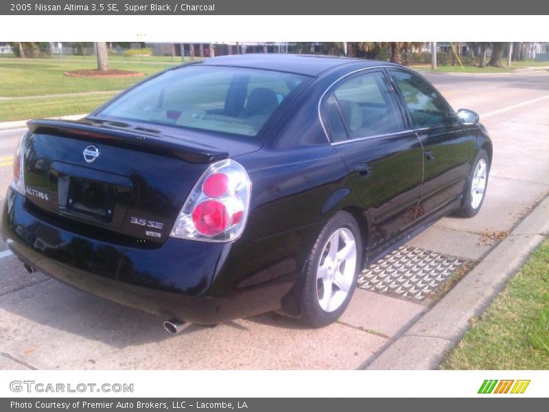 Super Black / Charcoal 2005 Nissan Altima 3.5 SE