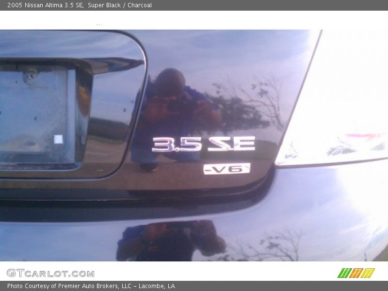 Super Black / Charcoal 2005 Nissan Altima 3.5 SE