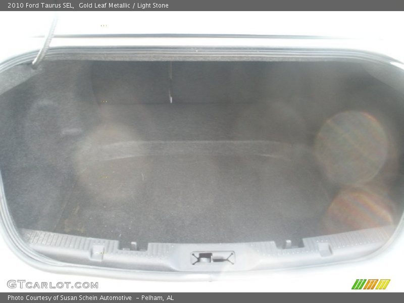 Gold Leaf Metallic / Light Stone 2010 Ford Taurus SEL
