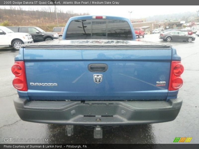 Atlantic Blue Pearl / Medium Slate Gray 2005 Dodge Dakota ST Quad Cab 4x4