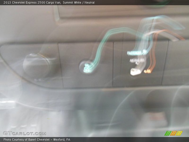 Summit White / Neutral 2013 Chevrolet Express 2500 Cargo Van