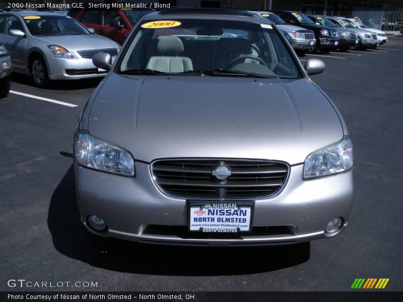 Sterling Mist Metallic / Blond 2000 Nissan Maxima GLE