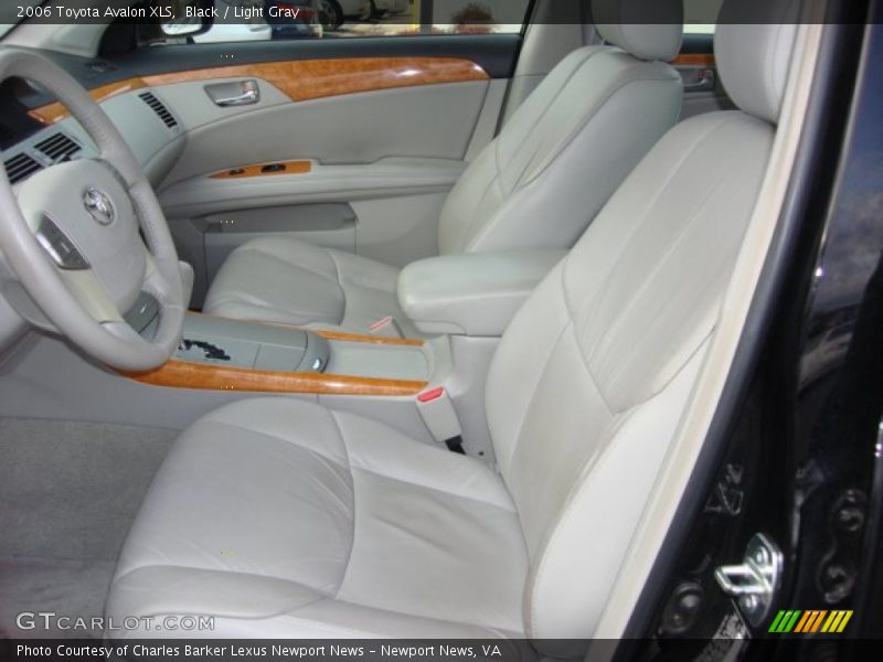 Black / Light Gray 2006 Toyota Avalon XLS