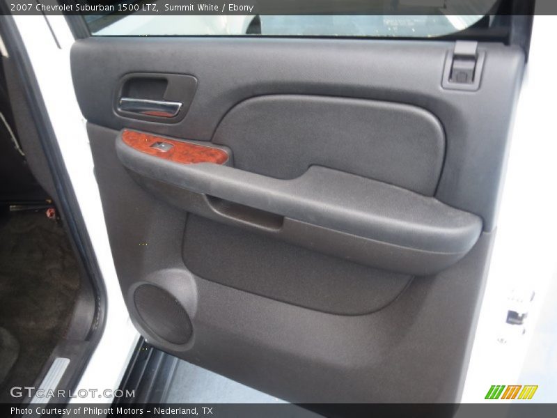Summit White / Ebony 2007 Chevrolet Suburban 1500 LTZ
