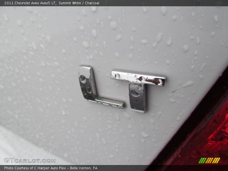 Summit White / Charcoal 2011 Chevrolet Aveo Aveo5 LT