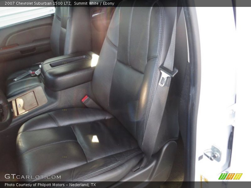 Summit White / Ebony 2007 Chevrolet Suburban 1500 LTZ