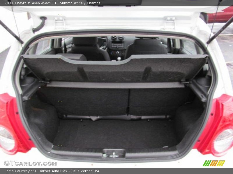 Summit White / Charcoal 2011 Chevrolet Aveo Aveo5 LT