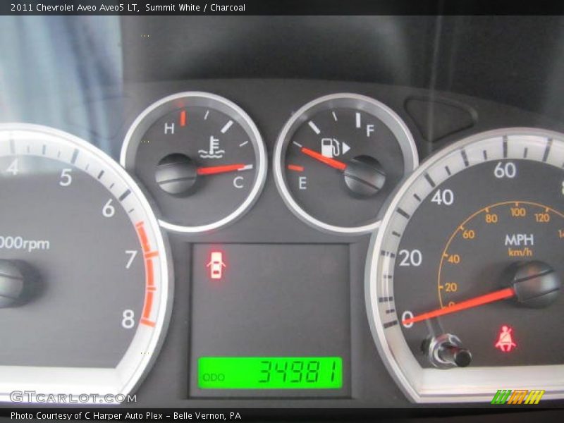 Summit White / Charcoal 2011 Chevrolet Aveo Aveo5 LT