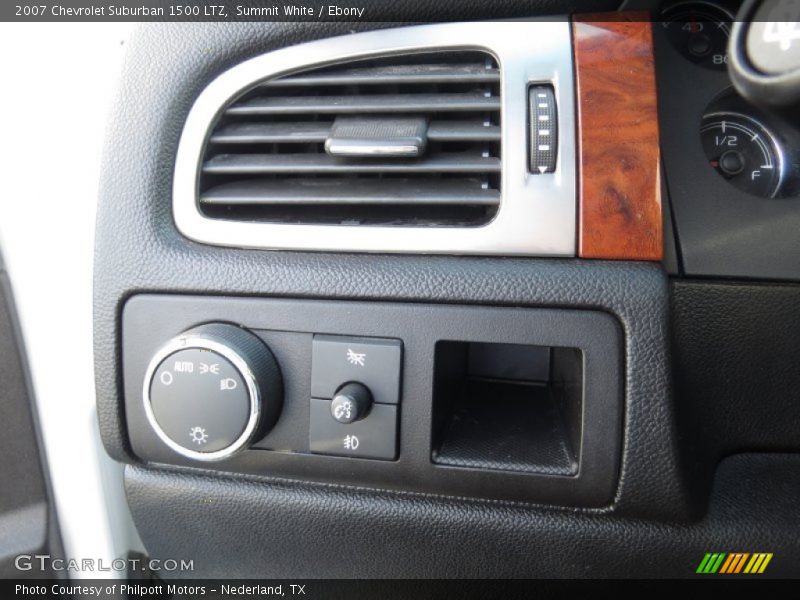 Summit White / Ebony 2007 Chevrolet Suburban 1500 LTZ