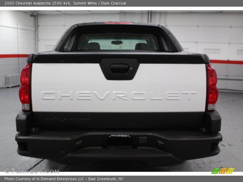 Summit White / Dark Charcoal 2003 Chevrolet Avalanche 1500 4x4