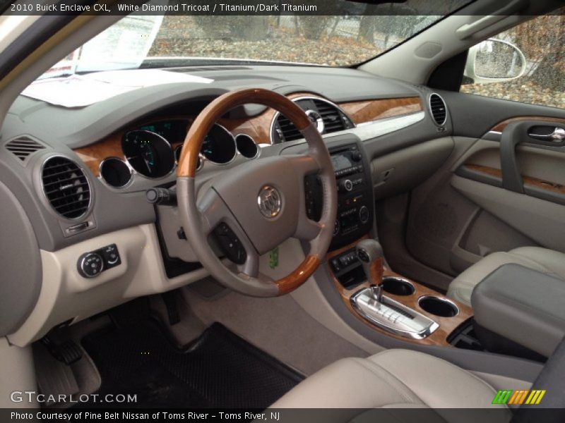 White Diamond Tricoat / Titanium/Dark Titanium 2010 Buick Enclave CXL
