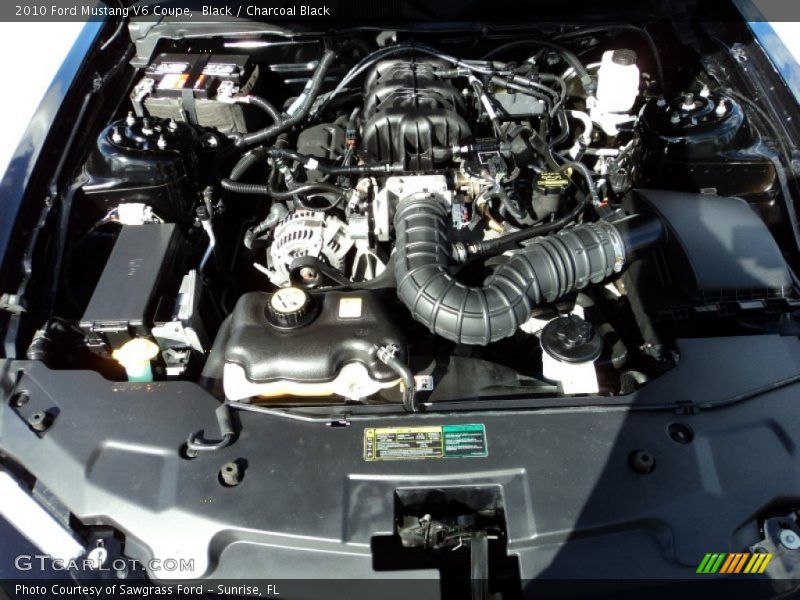 Black / Charcoal Black 2010 Ford Mustang V6 Coupe