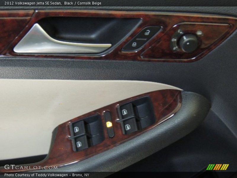Black / Cornsilk Beige 2012 Volkswagen Jetta SE Sedan