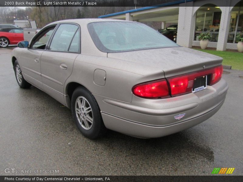 Light Sandrift Metallic / Taupe 2003 Buick Regal LS