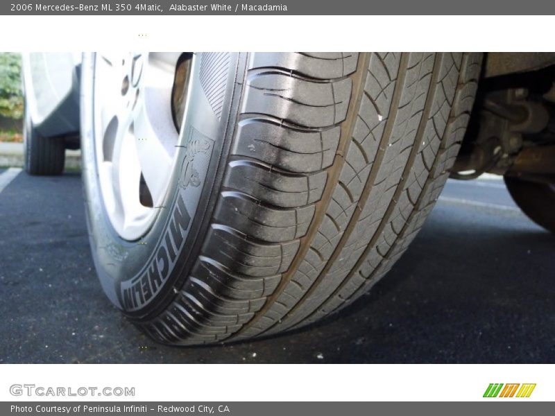 Alabaster White / Macadamia 2006 Mercedes-Benz ML 350 4Matic
