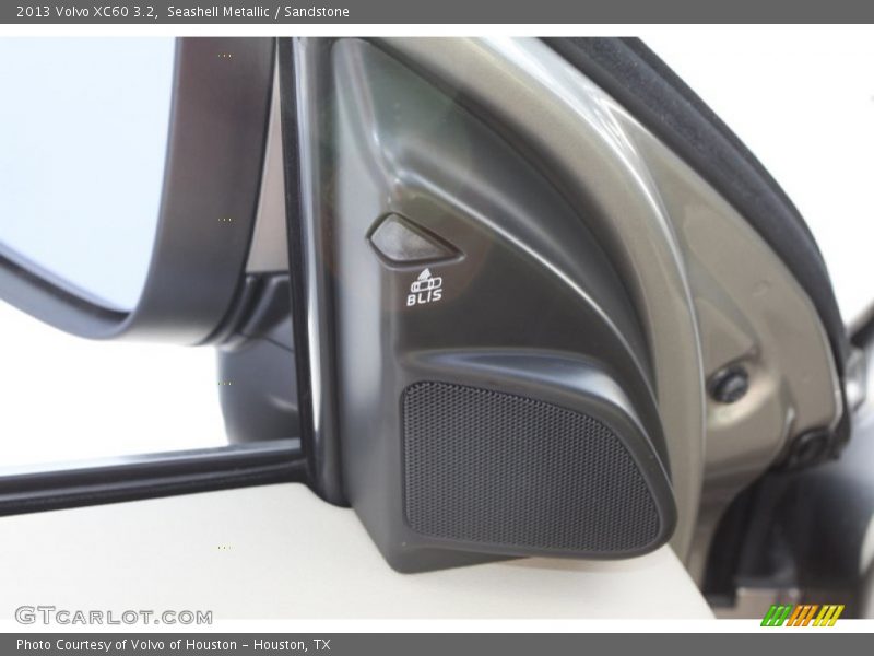 Seashell Metallic / Sandstone 2013 Volvo XC60 3.2