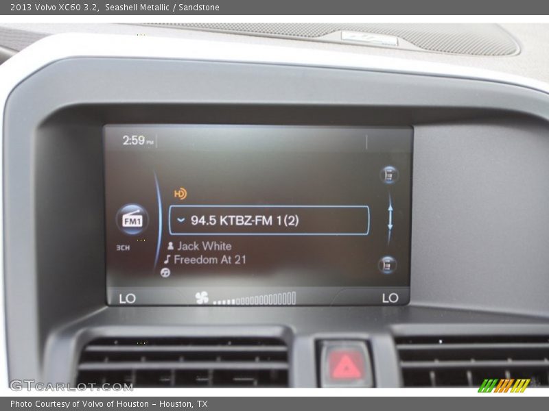 Seashell Metallic / Sandstone 2013 Volvo XC60 3.2