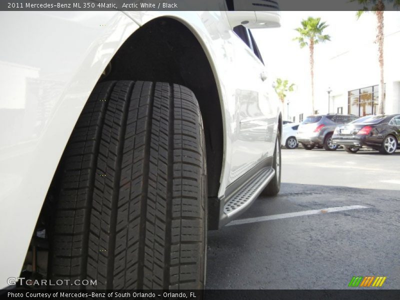 Arctic White / Black 2011 Mercedes-Benz ML 350 4Matic