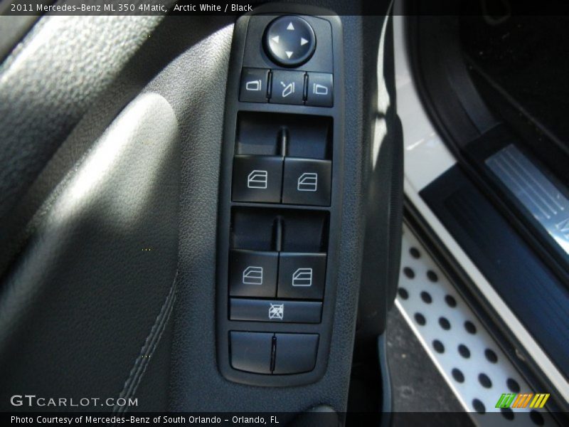 Arctic White / Black 2011 Mercedes-Benz ML 350 4Matic