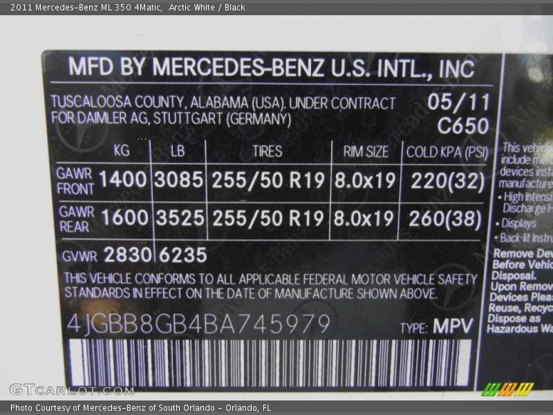 Arctic White / Black 2011 Mercedes-Benz ML 350 4Matic