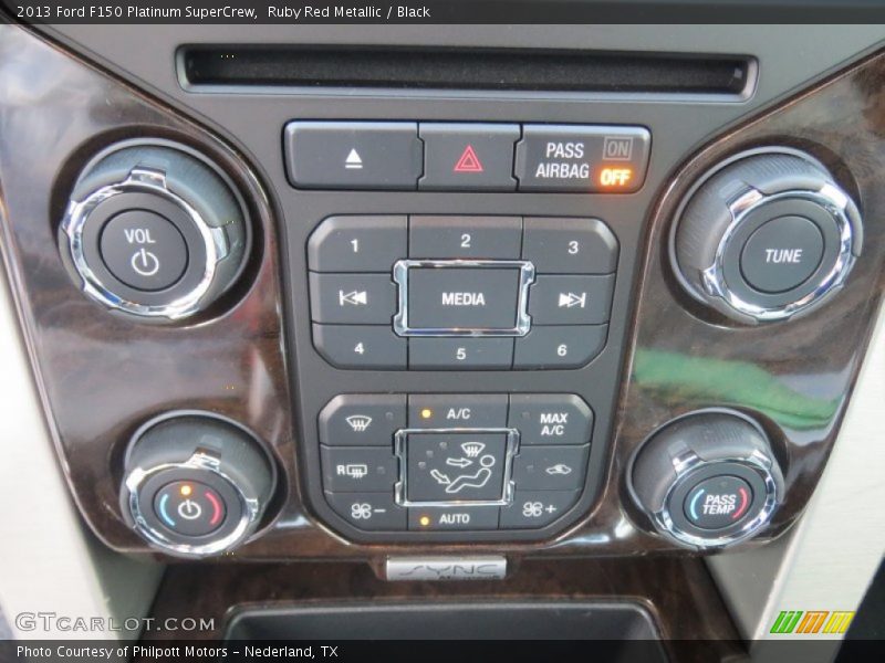 Controls of 2013 F150 Platinum SuperCrew