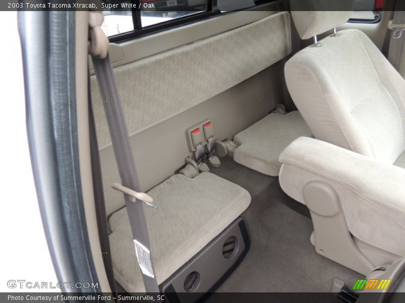 Super White / Oak 2003 Toyota Tacoma Xtracab