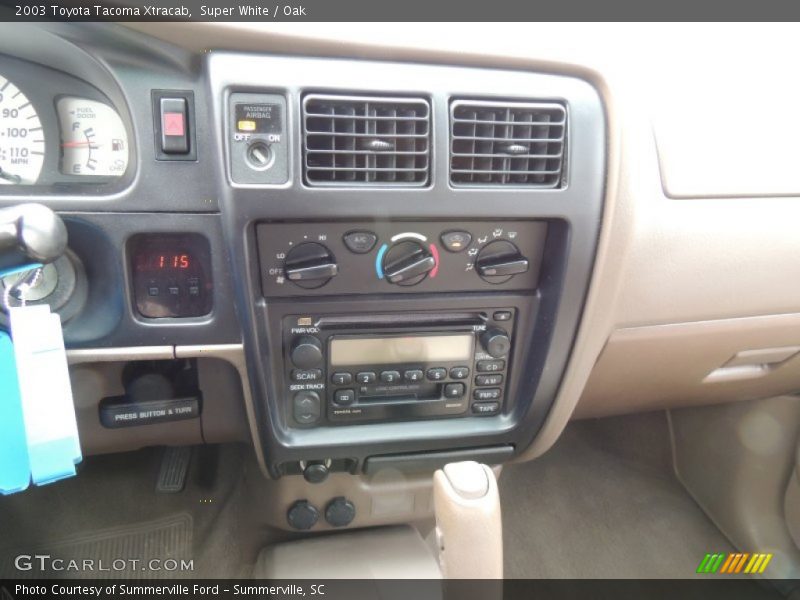 Super White / Oak 2003 Toyota Tacoma Xtracab