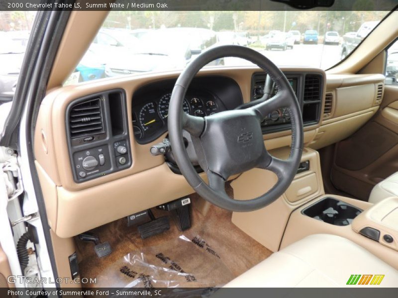 Summit White / Medium Oak 2000 Chevrolet Tahoe LS