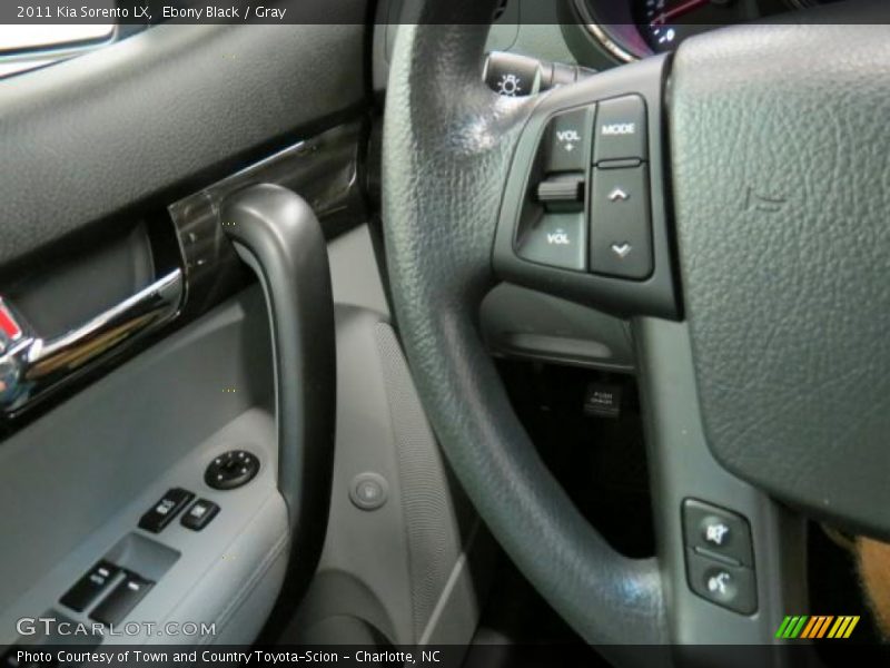 Ebony Black / Gray 2011 Kia Sorento LX