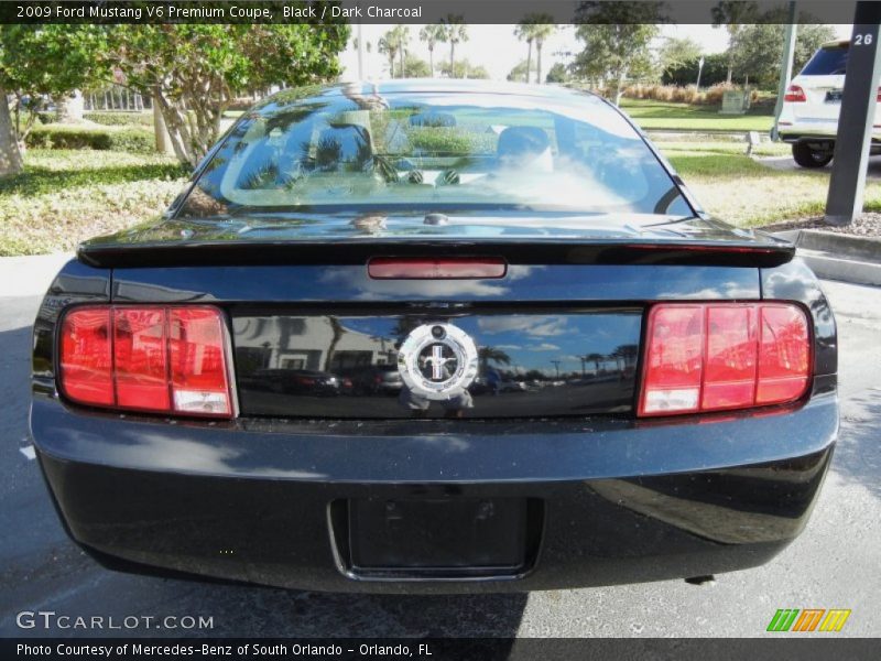 Black / Dark Charcoal 2009 Ford Mustang V6 Premium Coupe