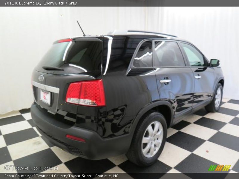 Ebony Black / Gray 2011 Kia Sorento LX