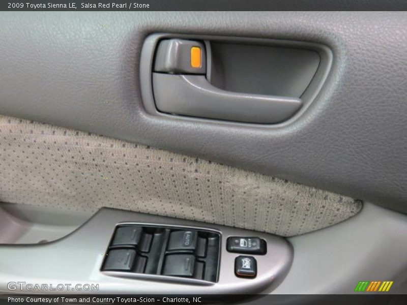 Salsa Red Pearl / Stone 2009 Toyota Sienna LE