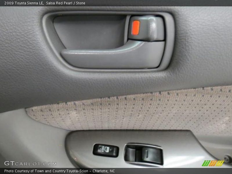 Salsa Red Pearl / Stone 2009 Toyota Sienna LE