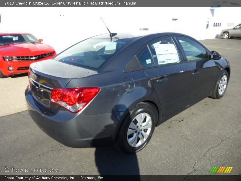 Cyber Gray Metallic / Jet Black/Medium Titanium 2013 Chevrolet Cruze LS