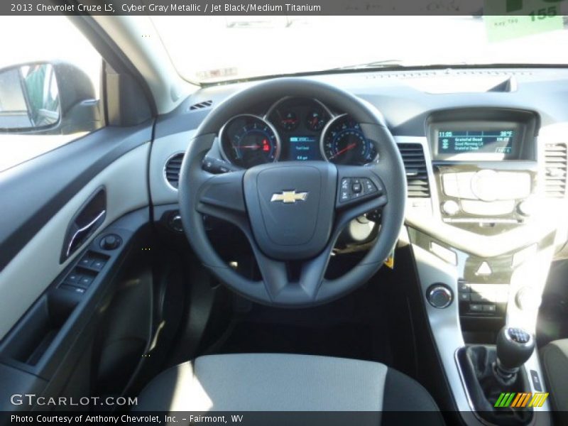 Cyber Gray Metallic / Jet Black/Medium Titanium 2013 Chevrolet Cruze LS