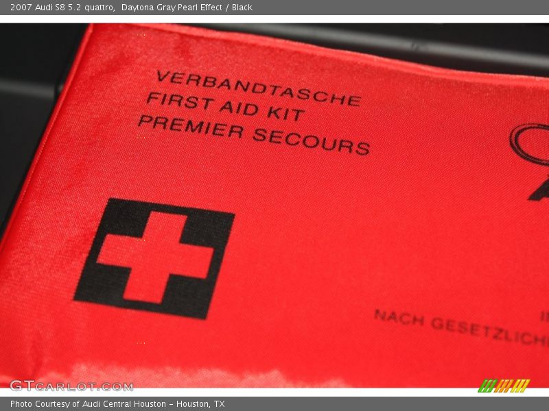 Daytona Gray Pearl Effect / Black 2007 Audi S8 5.2 quattro