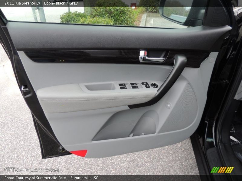 Ebony Black / Gray 2011 Kia Sorento LX