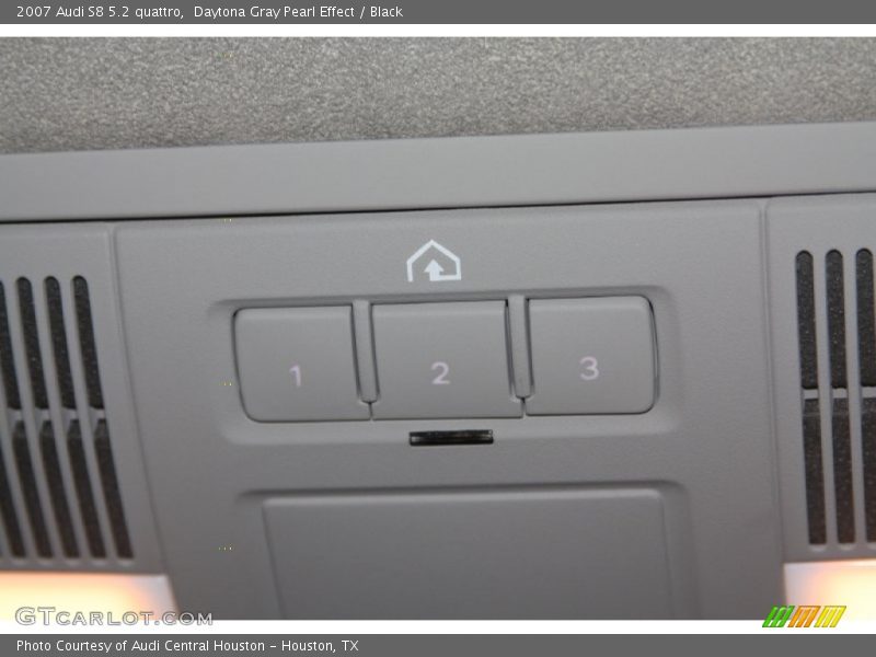 Daytona Gray Pearl Effect / Black 2007 Audi S8 5.2 quattro