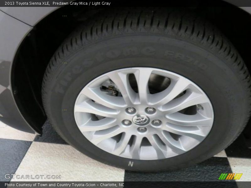Predawn Gray Mica / Light Gray 2013 Toyota Sienna XLE