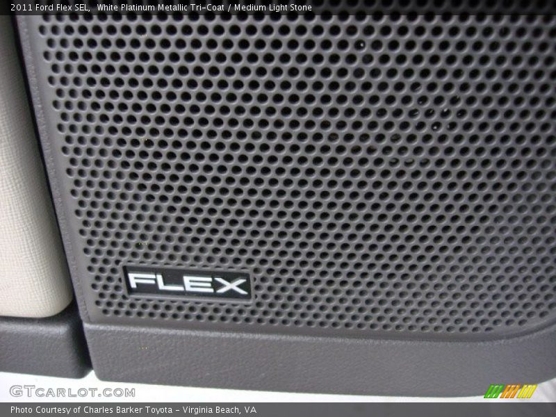White Platinum Metallic Tri-Coat / Medium Light Stone 2011 Ford Flex SEL