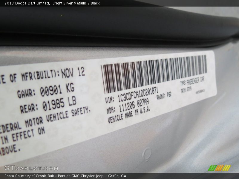 Bright Silver Metallic / Black 2013 Dodge Dart Limited