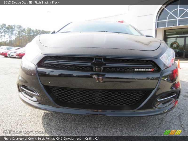 Pitch Black / Black 2013 Dodge Dart SE